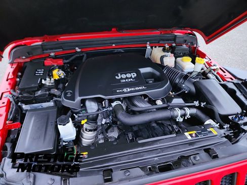 Used 2022 Jeep Wrangler Unlimited Rubicon w/ Steel Bumper Group AWD/4WD image 16