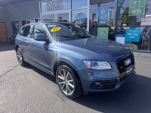 Used 2017 Audi Q5 3.0T Premium Plus w/ Technology Package AWD/4WD image 4