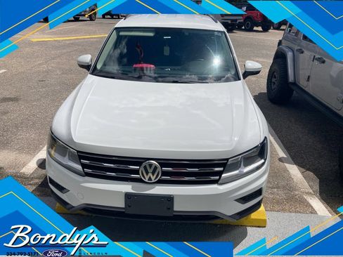 Used 2021 Volkswagen Tiguan SE AWD/4WD image 1