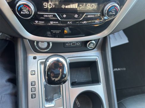 Used 2023 Nissan Murano SL w/ SL Moonroof Package image 21