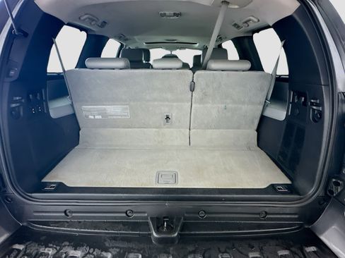 Used 2011 Toyota Sequoia Limited AWD/4WD image 31