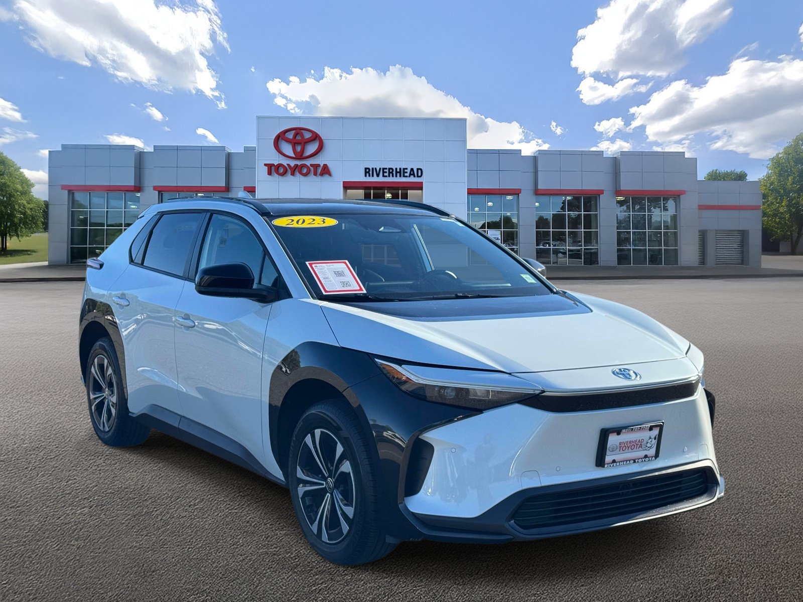 Certified 2023 Toyota bZ4X AWD w/ Weather Package image 2