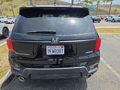 Used 2023 Honda Passport EX-L image 3