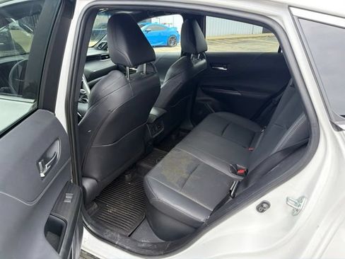 Used 2023 Toyota Venza Limited AWD/4WD image 9