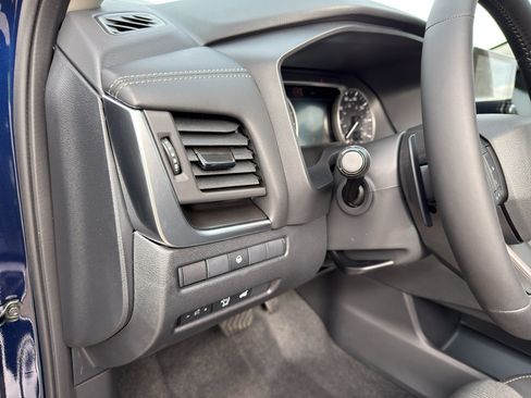 New 2026 Nissan Rogue SV AWD/4WD image 14