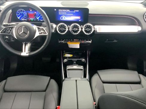 Used 2024 Mercedes-Benz EQB 250+ image 14