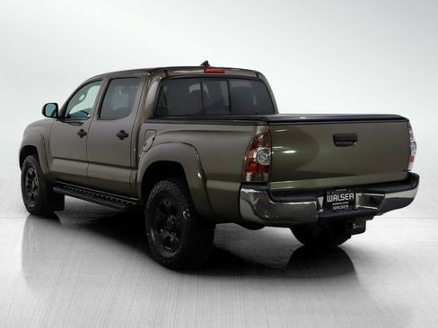 Used 2015 Toyota Tacoma 4x4 Double Cab w/ TRD Off-Road Package image 3