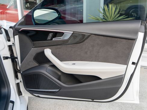 Used 2021 Audi RS 5 Sportback w/ Dynamic Package image 40