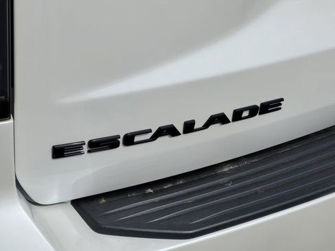 Used 2022 Cadillac Escalade Sport Platinum w/ LPO, ONYX Package RWD image 9