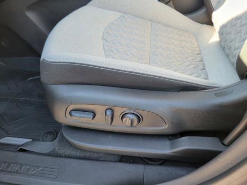 Used 2024 Chevrolet Equinox LS w/ LS Convenience Package AWD/4WD image 10