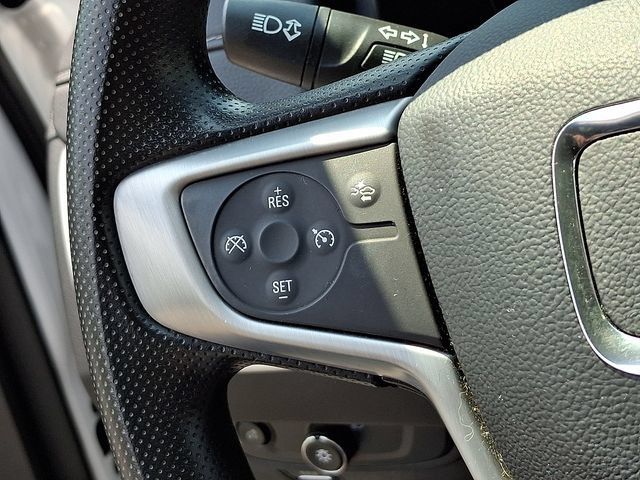 Used 2024 GMC Terrain SLE w/ Driver Convenience Package FWD image 20