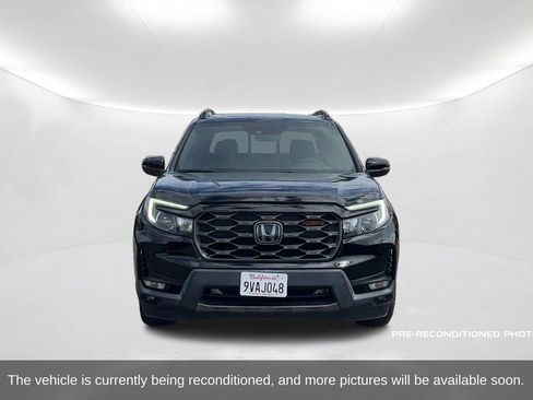 Used 2022 Honda Passport TrailSport image 2
