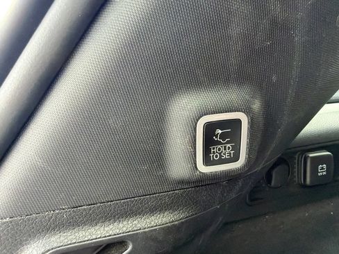 Used 2022 Jeep Grand Cherokee Summit AWD/4WD image 12