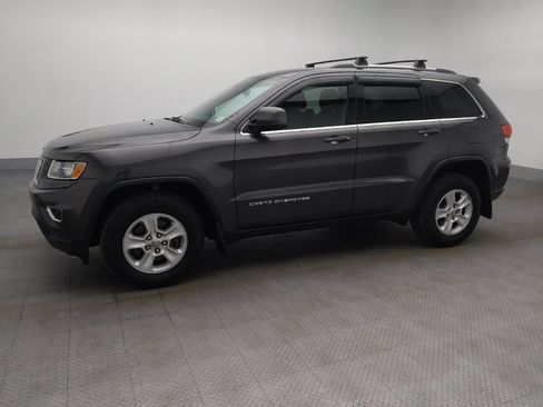 Used 2016 Jeep Grand Cherokee Laredo w/ Quick Order Package 23E image 2