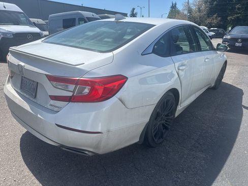 Used 2018 Honda Accord Sport image 3