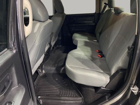 Used 2016 RAM 2500 Tradesman w/ Chrome Appearance Group AWD/4WD image 17