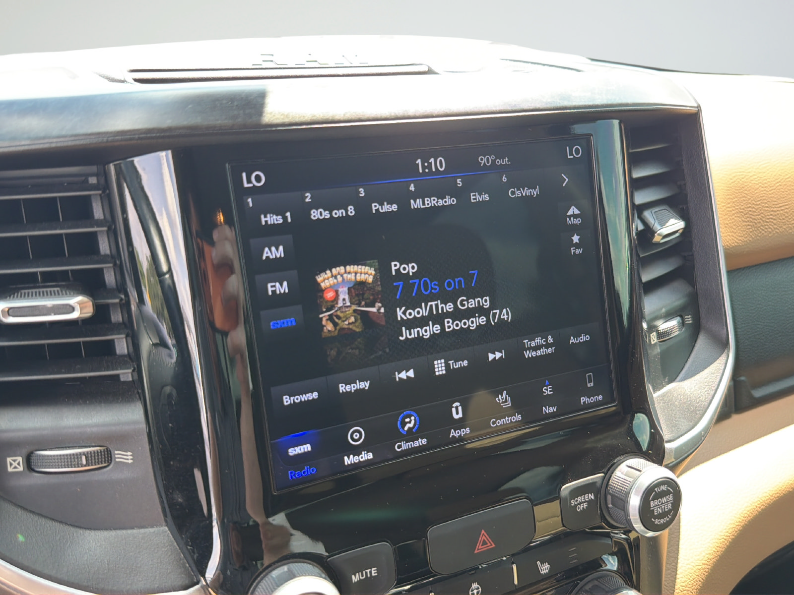 Used 2019 RAM 1500 Big Horn RWD image 23