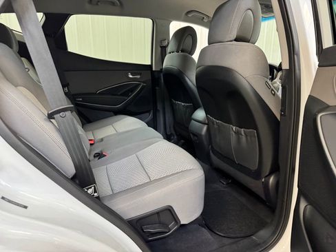 Used 2018 Hyundai Santa Fe Sport image 24