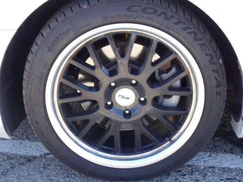 Used 2015 Hyundai Genesis 3.8 image 5