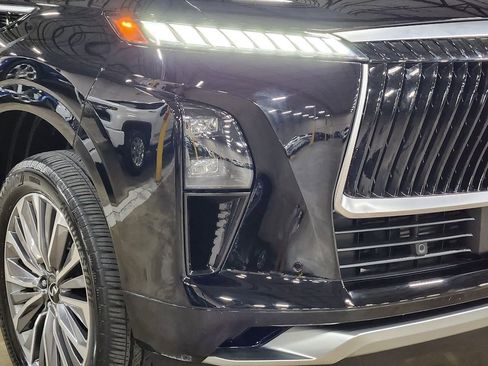 Used 2025 INFINITI QX80 Luxe AWD/4WD image 13