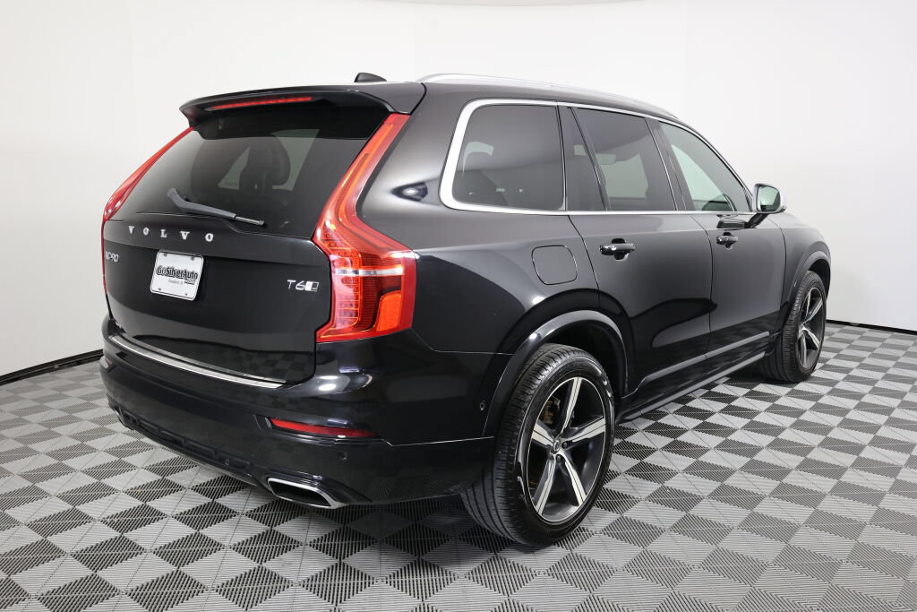 Used 2016 Volvo XC90 T6 R-Design w/ Vision Package AWD/4WD image 2