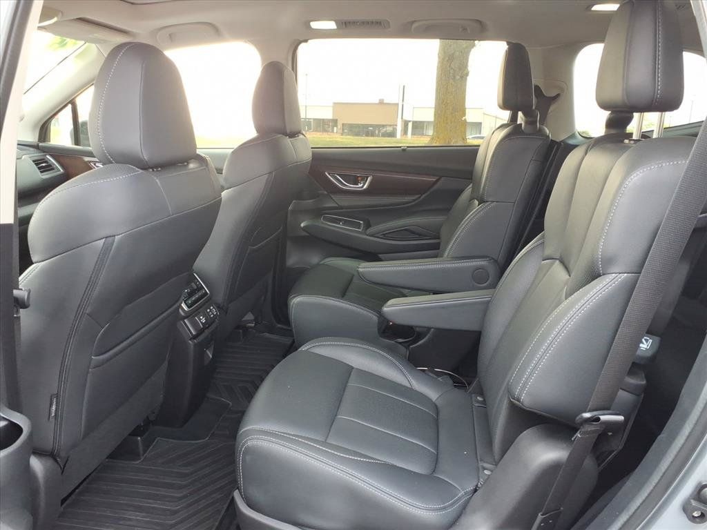 Used 2023 Subaru Ascent Touring AWD/4WD image 28