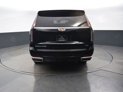 Certified 2024 Cadillac Escalade ESV Premium Luxury w/ Performance Package image 5