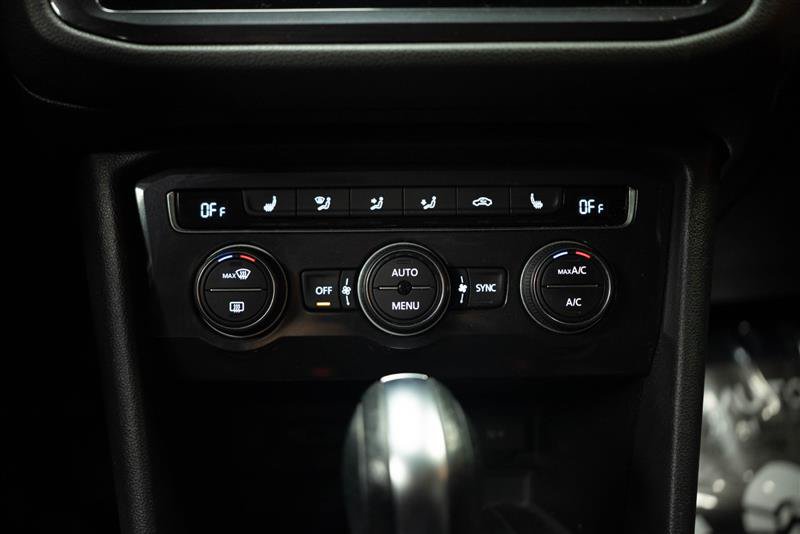 Used 2020 Volkswagen Tiguan SE R-Line FWD image 21