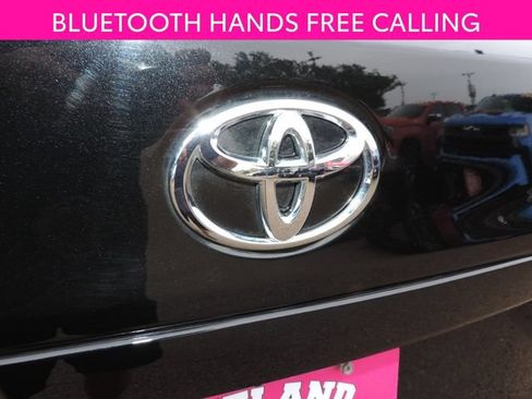 Used 2026 Toyota Corolla Cross L FWD image 11