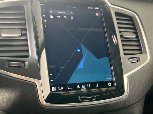 Used 2023 Volvo XC90 B5 Core image 13