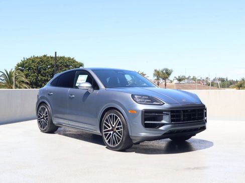 New 2026 Porsche Cayenne S AWD/4WD image 7