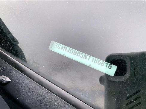 Used 2022 Jeep Compass Altitude image 34