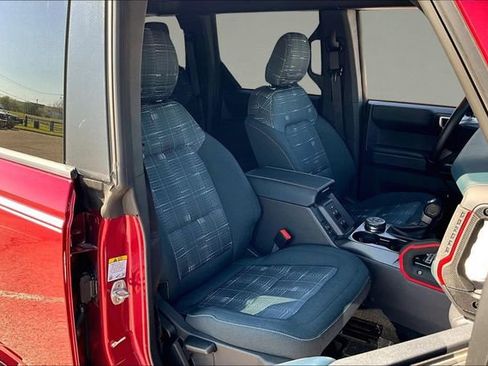 Certified 2025 Ford Bronco Heritage Edition AWD/4WD image 7