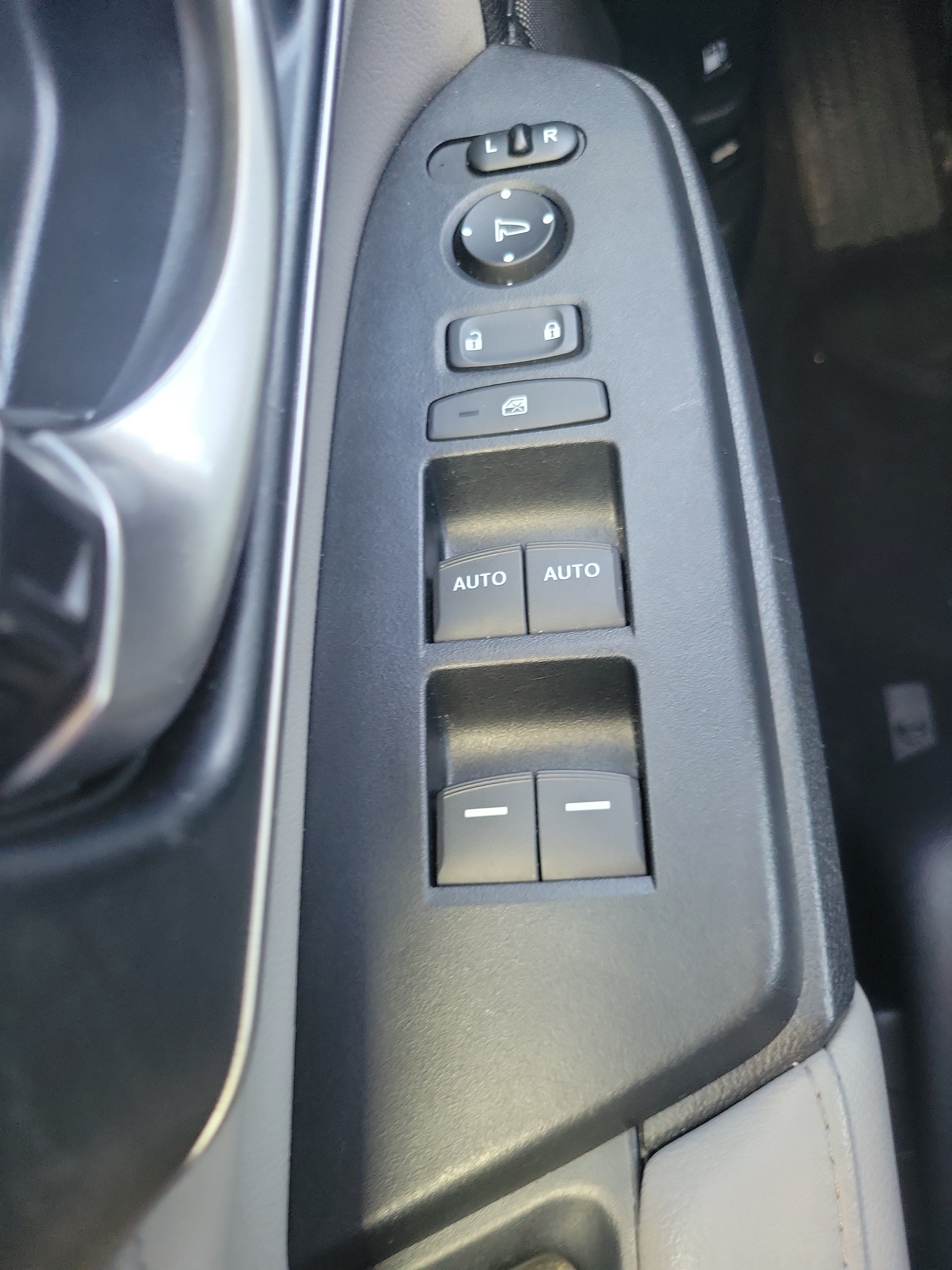 Used 2019 Honda CR-V Touring image 21