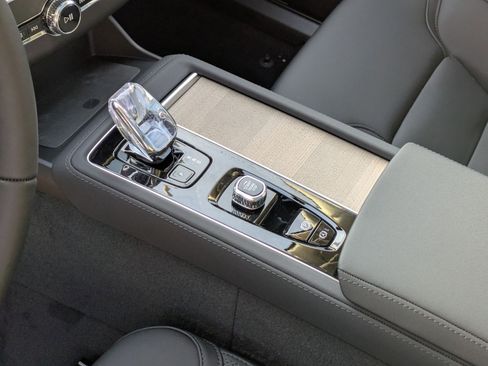 New 2026 Volvo XC90 B5 Plus w/ Protection Package image 13