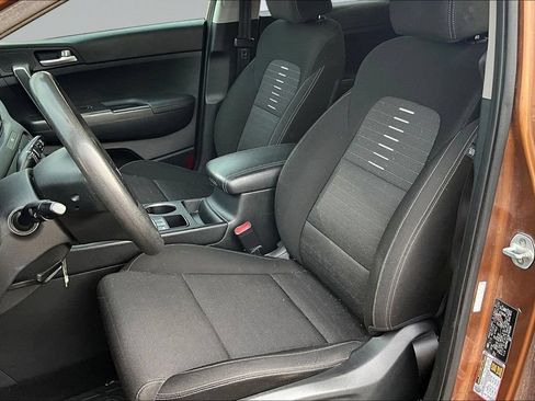 Used 2019 Kia Sportage LX w/ LX Popular Package AWD/4WD image 19