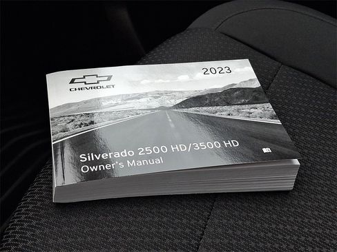 Used 2023 Chevrolet Silverado 2500 Custom w/ Custom Convenience Package image 25