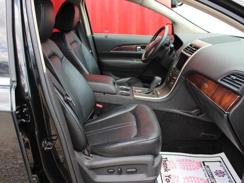 Used 2014 Lincoln MKX AWD w/ Equipment Group 102A image 24