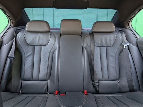 Used 2018 BMW 740i RWD image 27