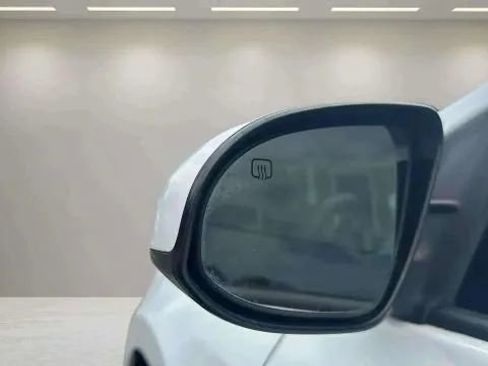 Used 2014 Toyota Corolla LE w/ Driver Convenience Package image 18