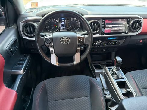 Used 2023 Toyota Tacoma SR5 w/ Technology Package AWD/4WD image 39