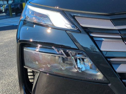 Used 2026 Nissan Rogue SV FWD image 10