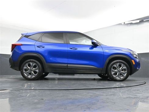 Used 2024 Kia Seltos LX image 37