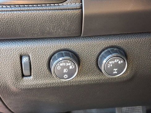 Used 2017 GMC Canyon SLE w/ SLE Convenience Package image 25