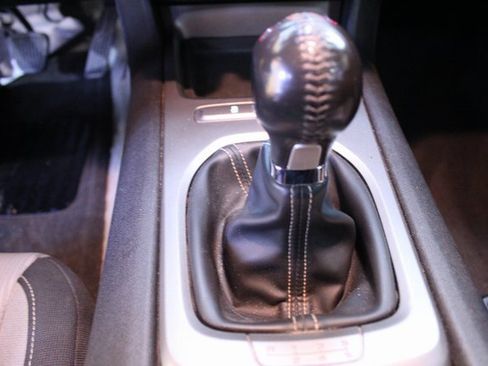 Used 2010 Chevrolet Camaro LT image 16