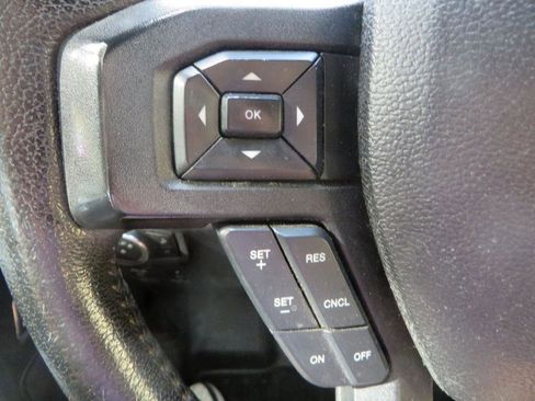Used 2015 Ford F150 XLT w/ Equipment Group 302A Luxury AWD/4WD image 15
