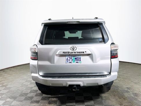 Certified 2019 Toyota 4Runner SR5 image 7