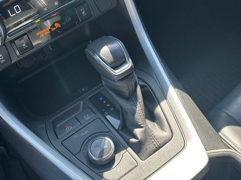 Used 2022 Toyota RAV4 XSE AWD/4WD image 20