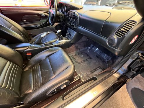Used 2001 Porsche 911 Carrera 4 AWD/4WD image 12