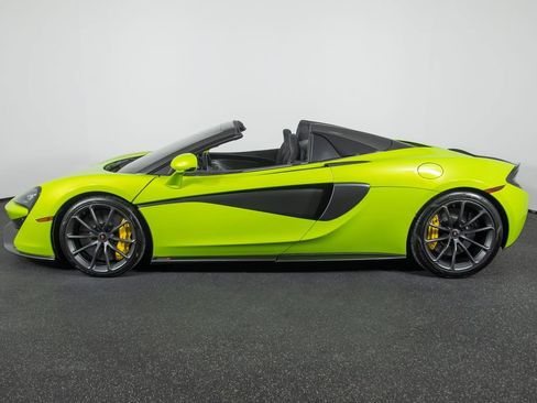 Used 2018 McLaren 570S Spider RWD image 9